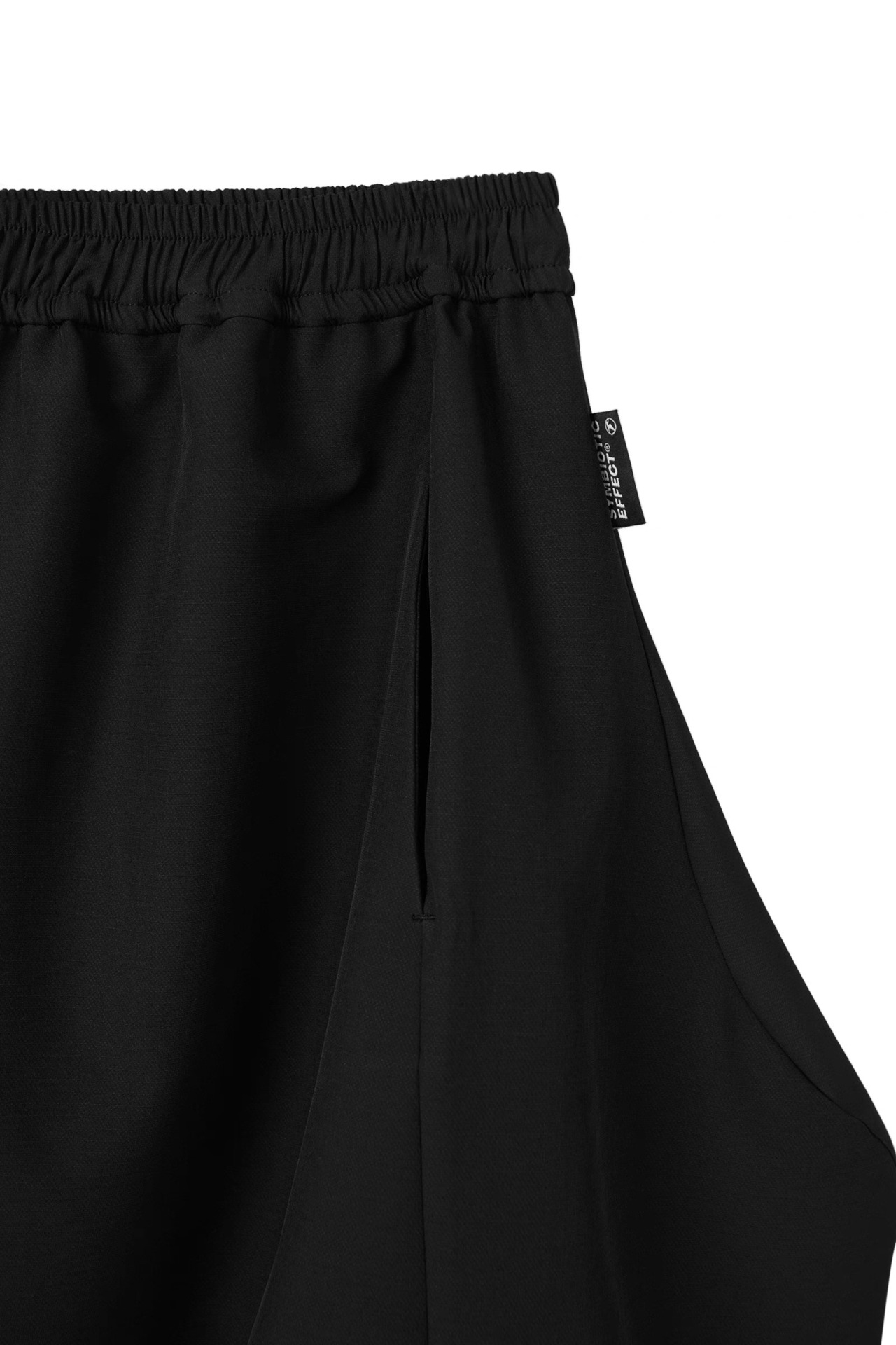 SYMBIOTIC EFFECT 25SS  カーブカットシルエットワイドショーツ