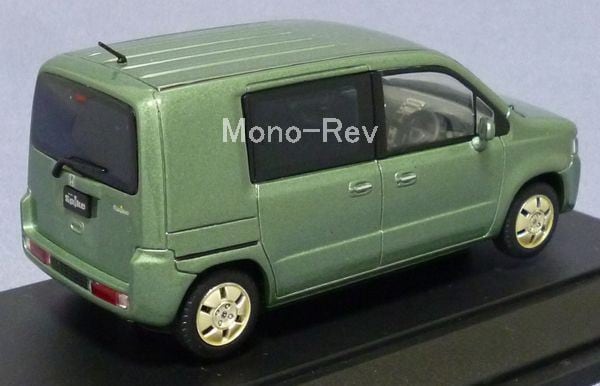 エブロ43425 ホンダ モビリオ スパイク (GK1/GK2) 淡緑メタ | 絶版