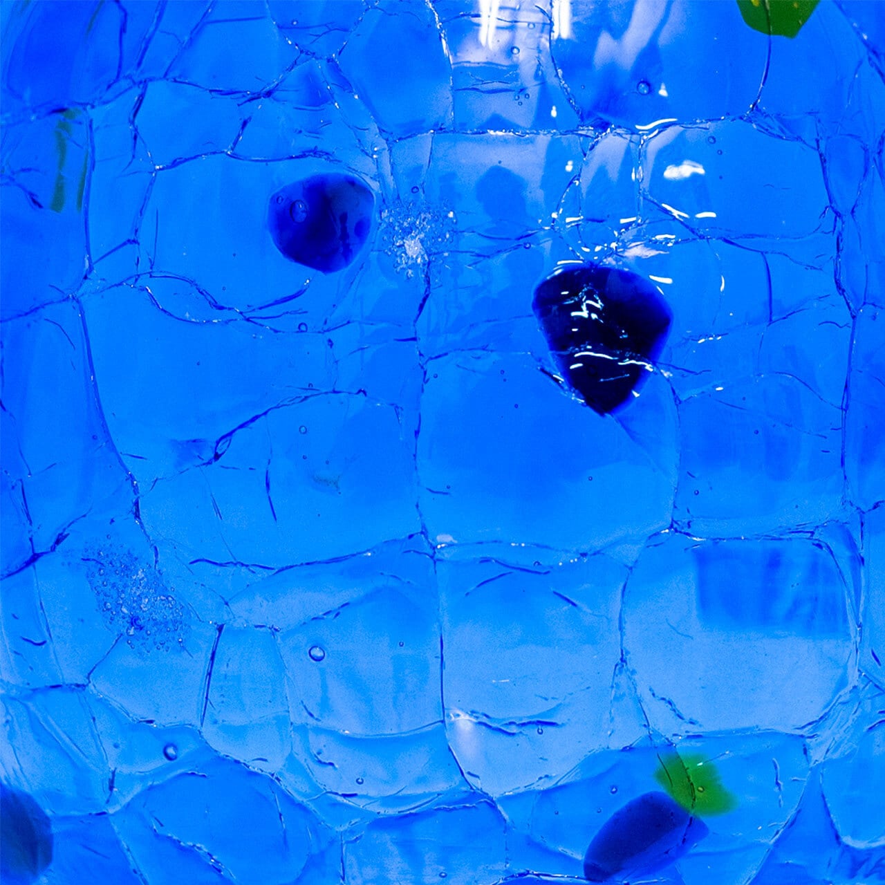 RYUKYU GLASS WORKS 海風】アイスクラック一輪 青 [琉球ガラス
