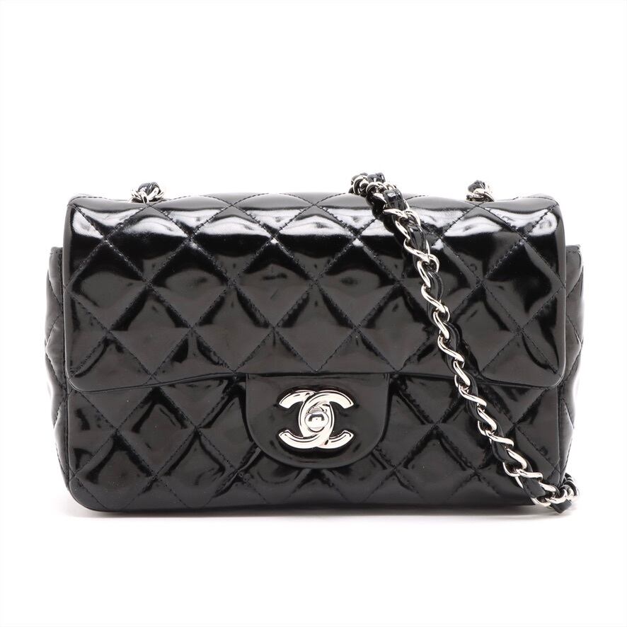 Extremely Rare ◇ CHANEL Matelassé Patent Leather Single-Flap Single-Chain Shoulder Bag with Coco Logo A69900