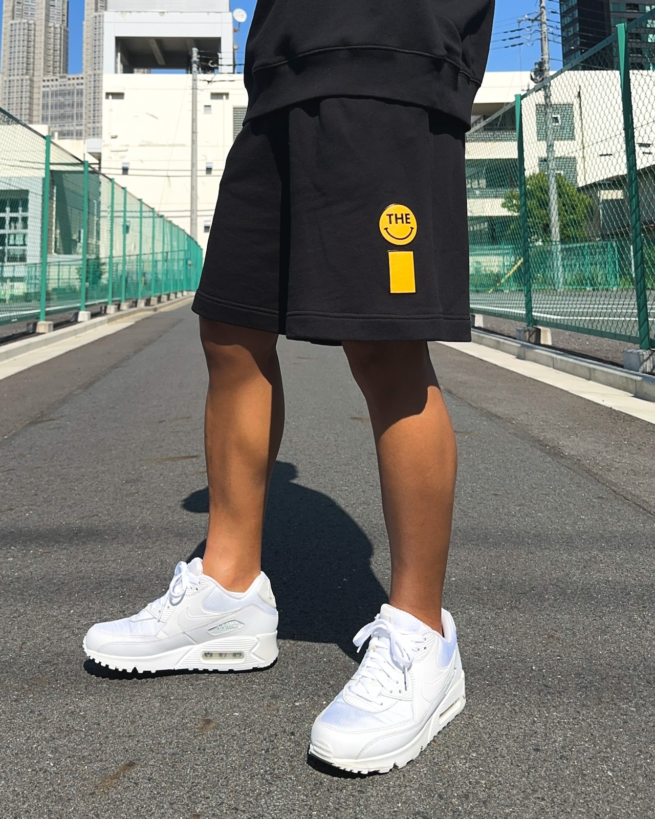SMILEY LOOSE FIT SWEAT SHORTS - BLACK