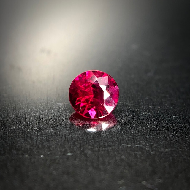 深い”真紅”の輝き 0.10ct 天然 ルビー