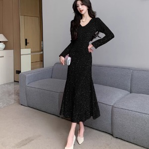 【送料無料】 ロングドレス 4色 カラードレス マキシ Aライン フレア プルオーバー 長袖 Vネック スパンコール 飾り 装飾 キラキラ エレガント 可愛い 大人可愛い きれいめ シンプル カジュアル シック コンサバ 華やか 大人 上品 おしゃれ お洒落 主役級 こなれ感 高見え 無地 冬 30代 40代 レディース 女性用 二次会 パーティ 演奏会 ファッション 美脚 脚長 定番 垢抜け 存在感