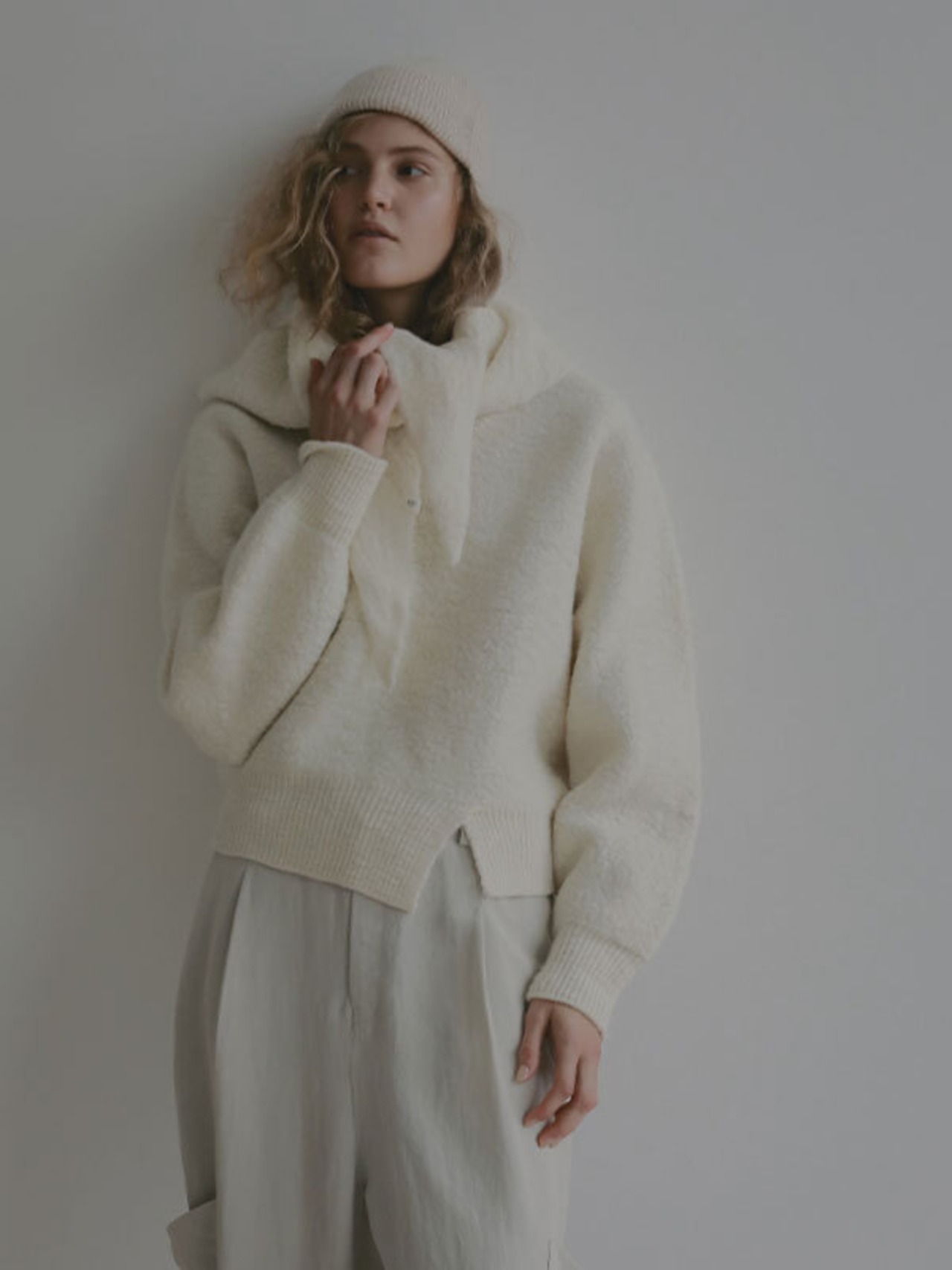 ETRE TOKYO バンピーストールニットプルオーバー 2色展開