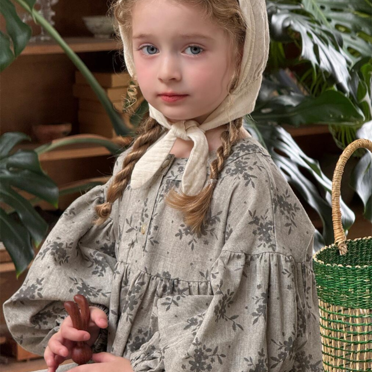 春韓国風花柄ワンピース