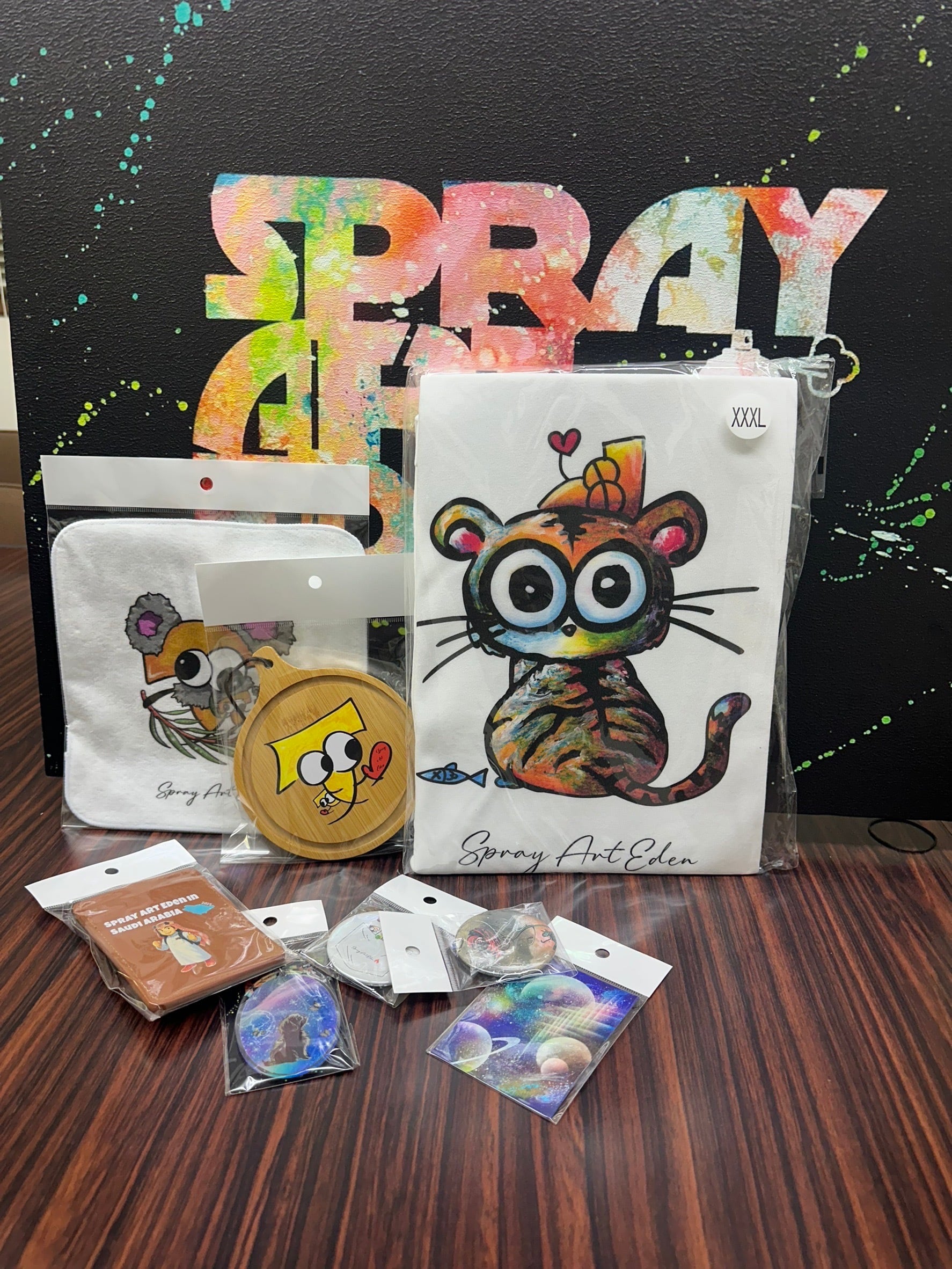 スプレーアートエデンさんの作品です！ スプレーアート・エデン』さんの原画です 2枚1セットの組合せ販売