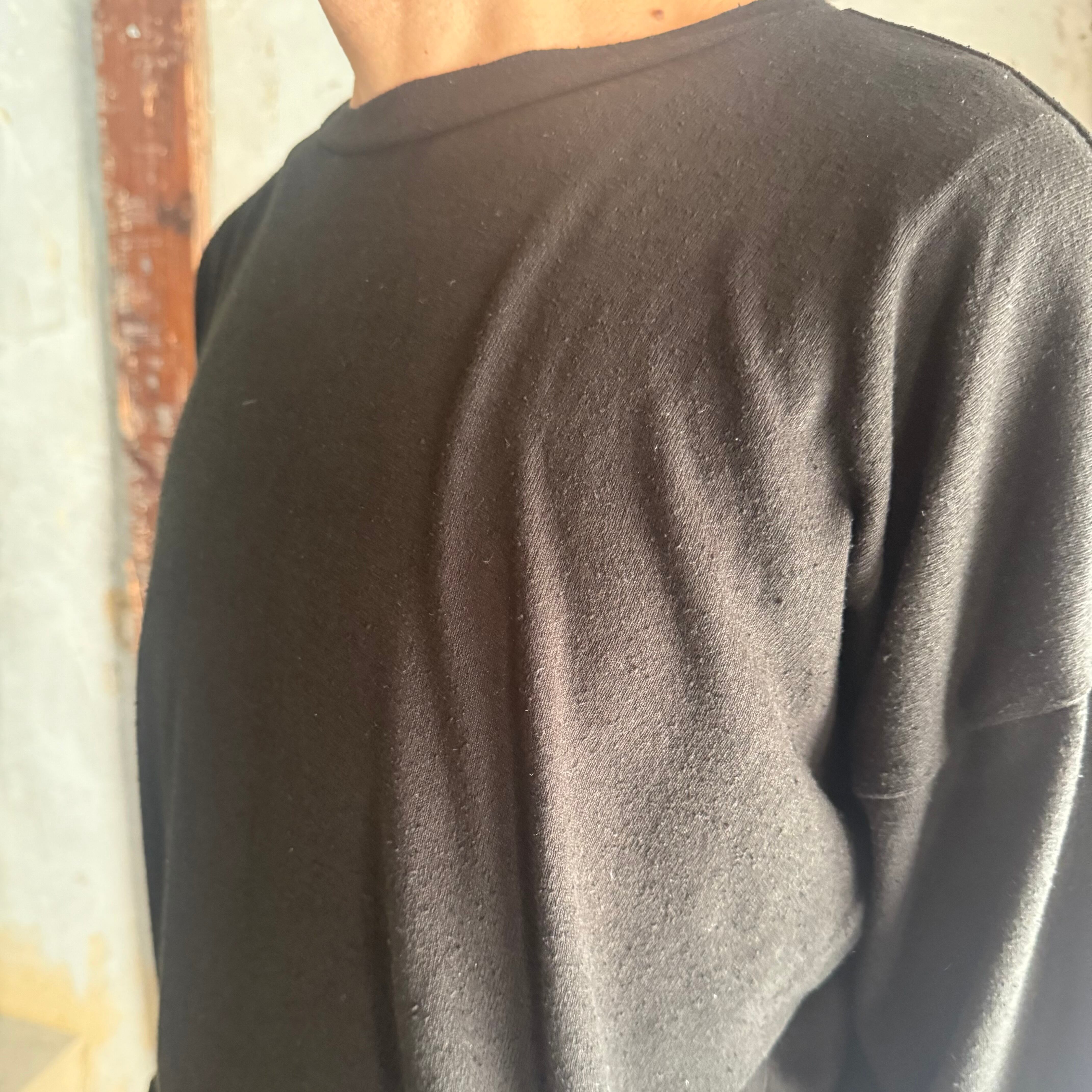 MITTAN T-42 強撚絹紬糸ワイド長袖 黒 | Routes*Roots