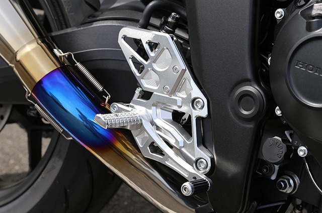 CB1000F/SE ライディングステップ（クリアシルバー）[AC01-0800-CL]