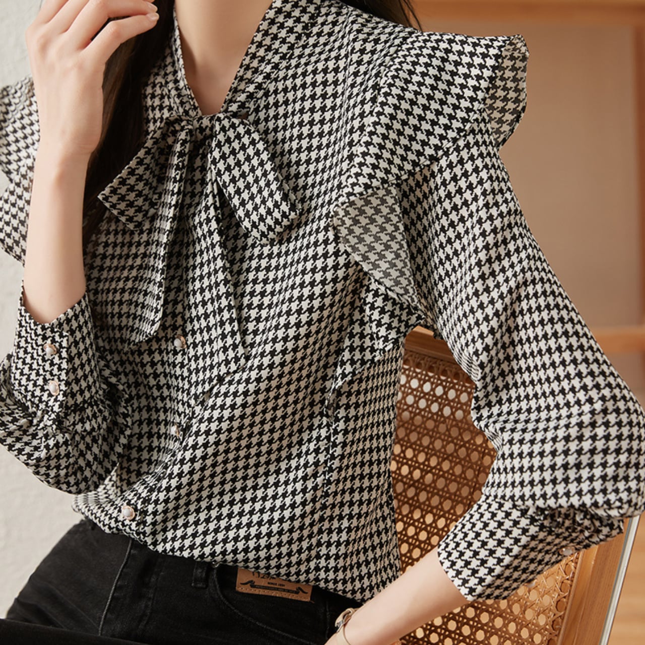 Bowtie Long Sleeve Frill Shirt L00554