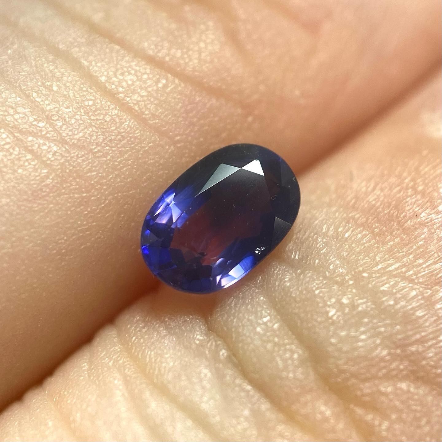 黄昏時 バイカラーサファイア