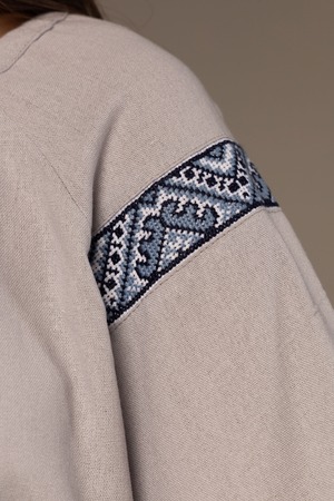 ウクライナ刺繍ヴィシヴァンカ　手刺繍　レディース・フリーサイズ