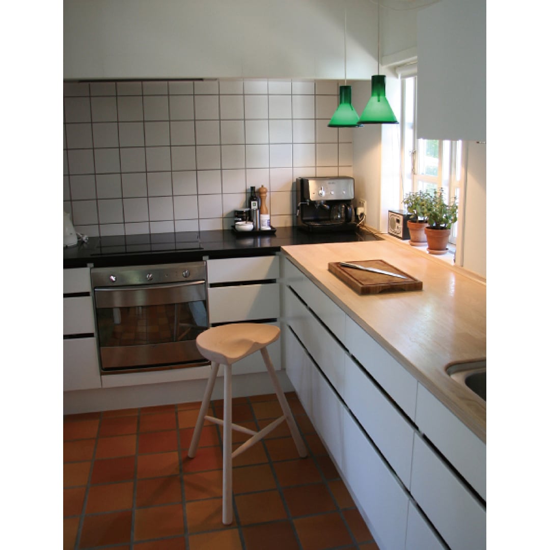 ♣︎専用♣︎ブラック モダンスツール 人間工学デザイン 0b2dd4074bb9afe2b1902f78e2674e