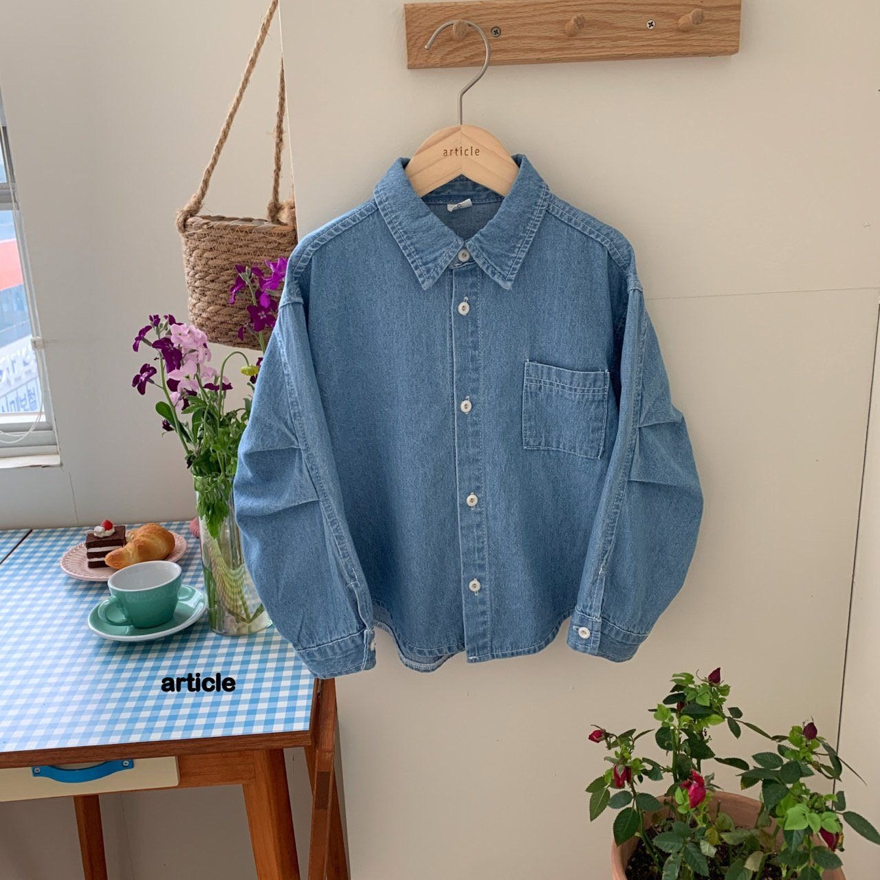 [article] Sleeve Pintuck Denim Shirt +fee2 / [아티클] 소매핀턱데님셔츠