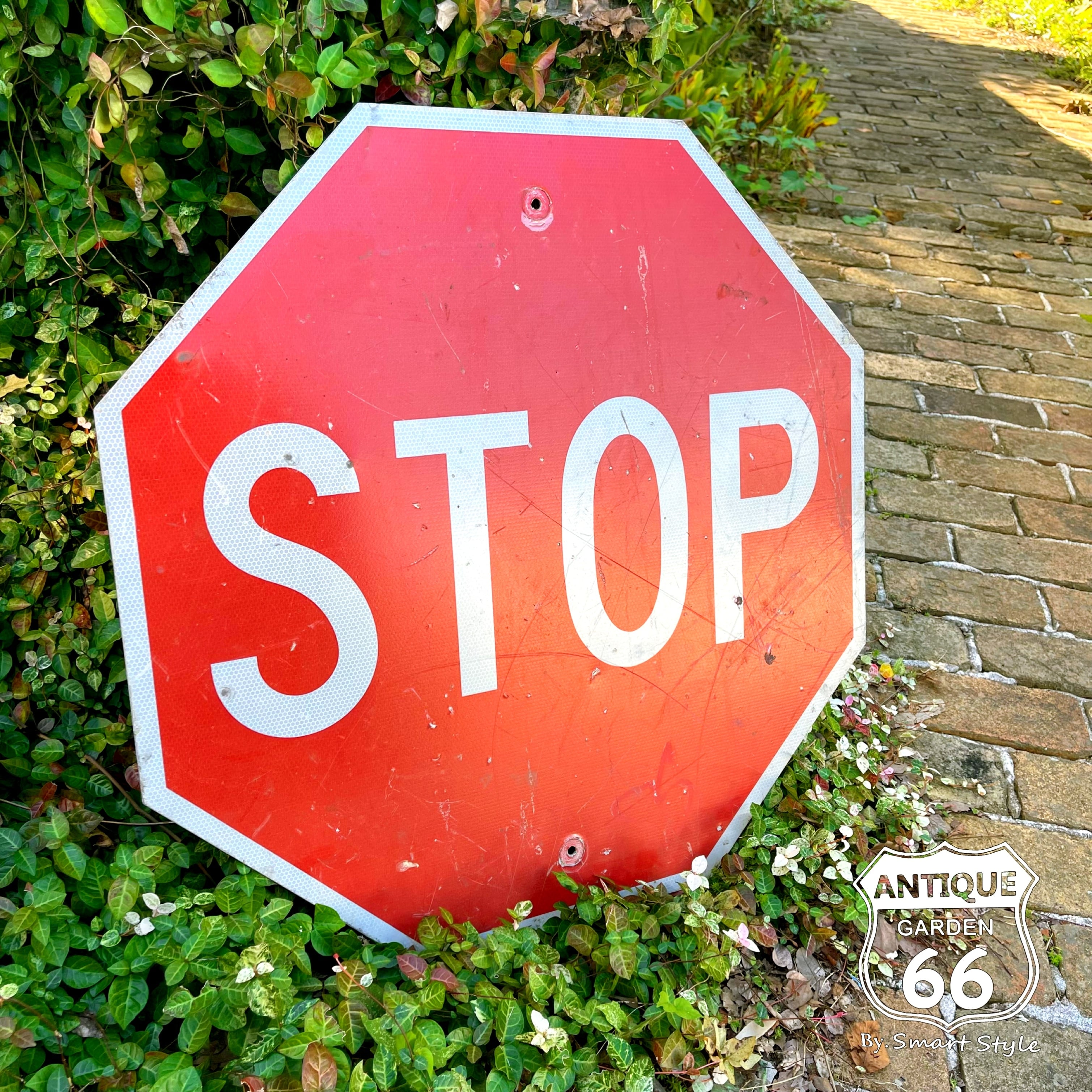STOP アメリカ ロードサイン 止まれ 道路標識 ヴィンテージ 看板 ストップ オクタゴン 八角形 赤【L-033-025】 Antique  Style～【アンスタ】アメリカ買付けのヴィンテージ・アンティークのおみせ。