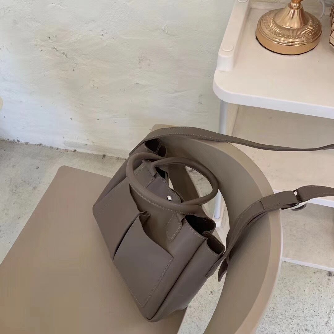 2wayビッグポケット付きバッグ