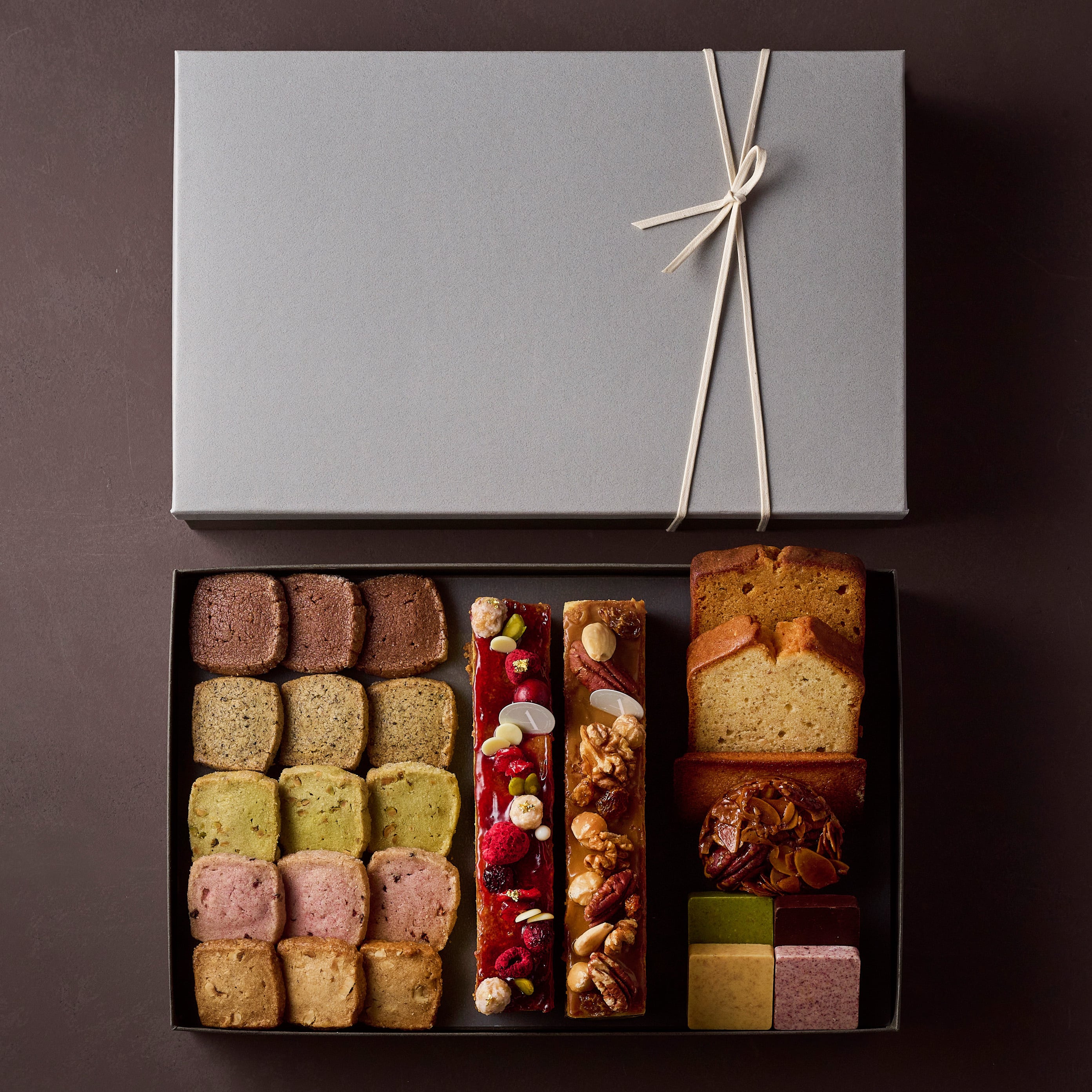 【季節限定】シュマン ピスタチオグリオットとシュマン ラムレーズンと焼菓子詰合せ