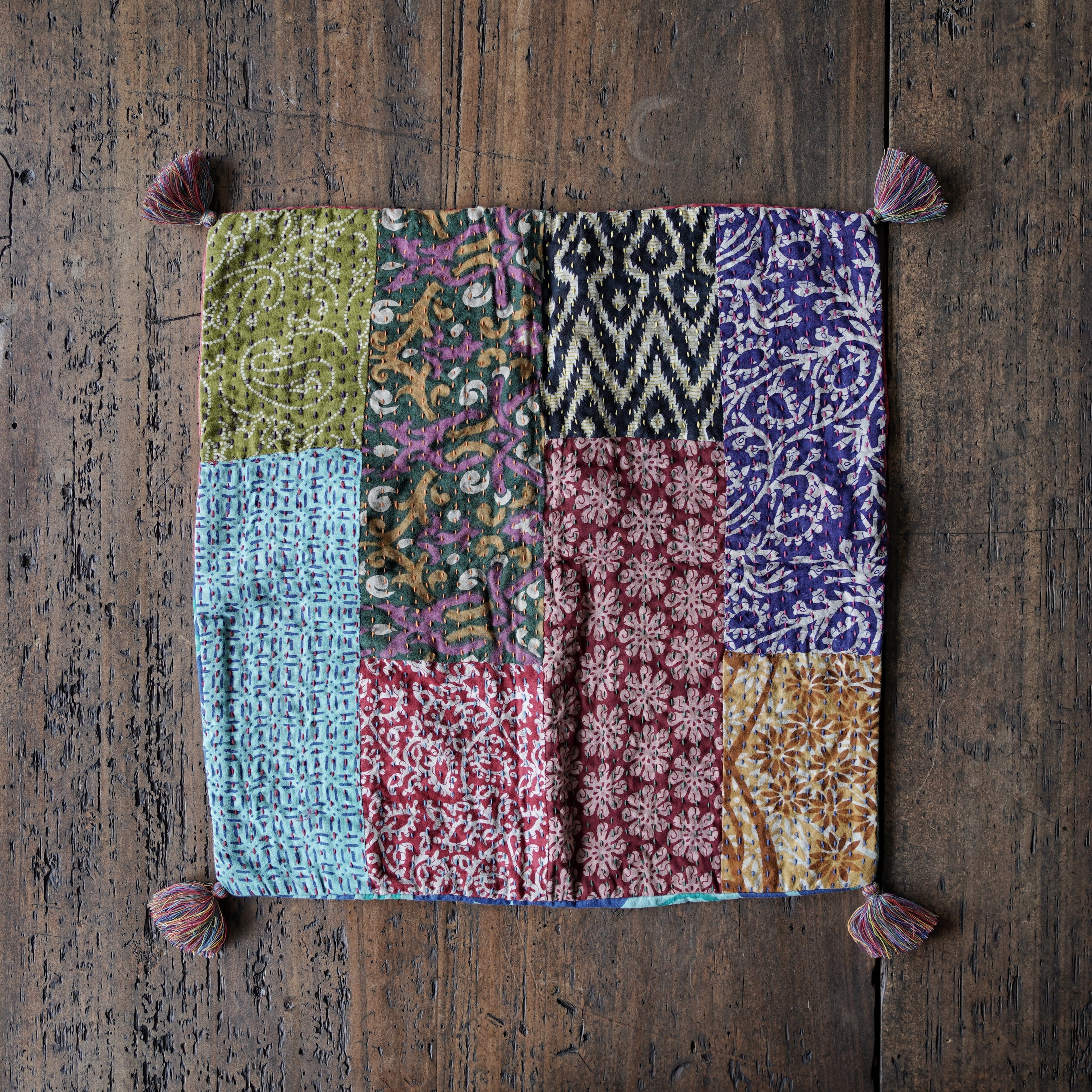 リサイクルサリーパッチワーククッションカバー【C001】/People Tree