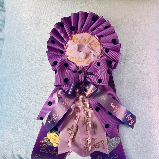 パープルリボンにブラックドットのロゼット(200133)