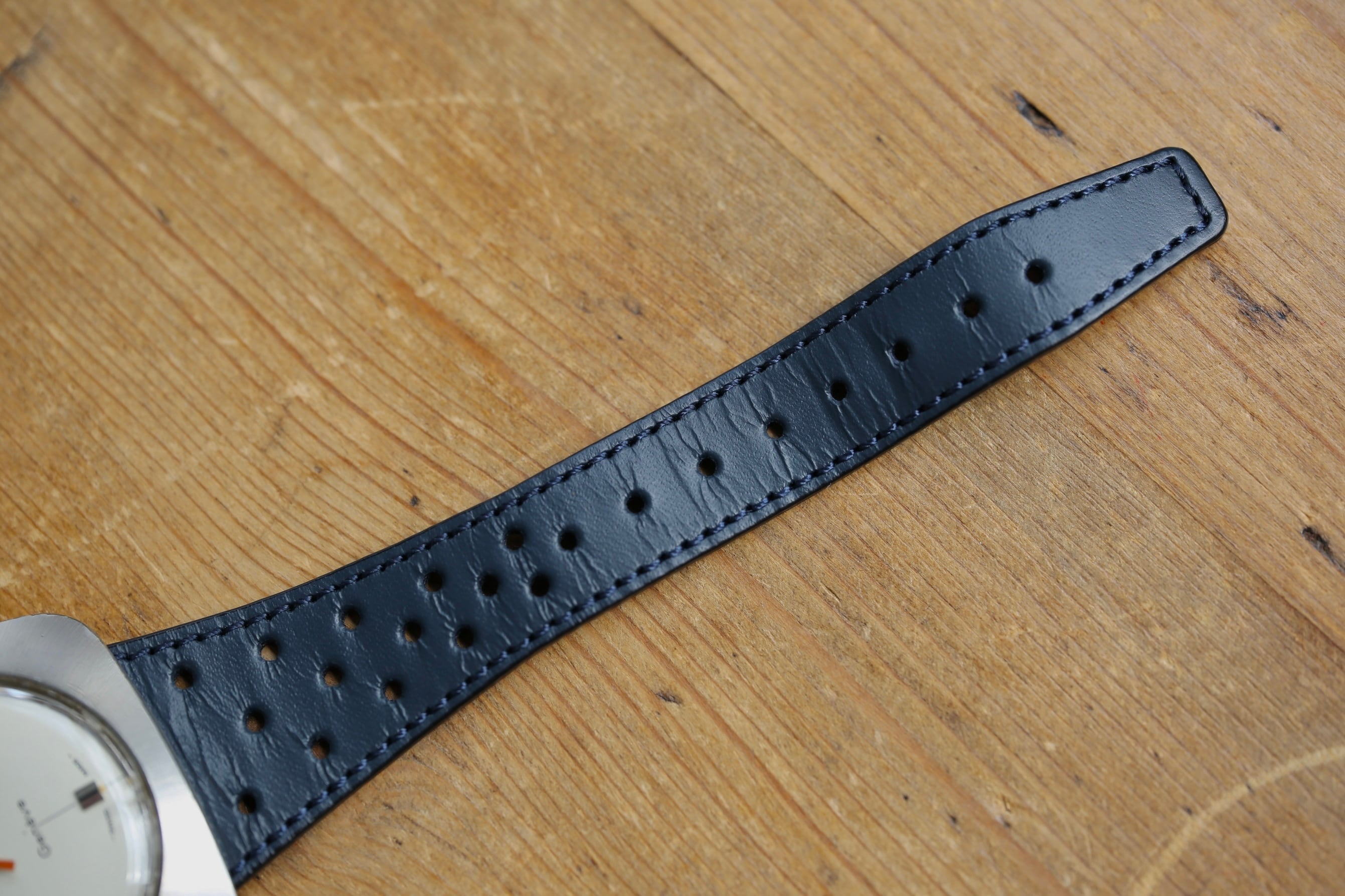 OMEGA】1970's ジュネーブ ダイナミック フルサイズ ホワイト×オレンジ