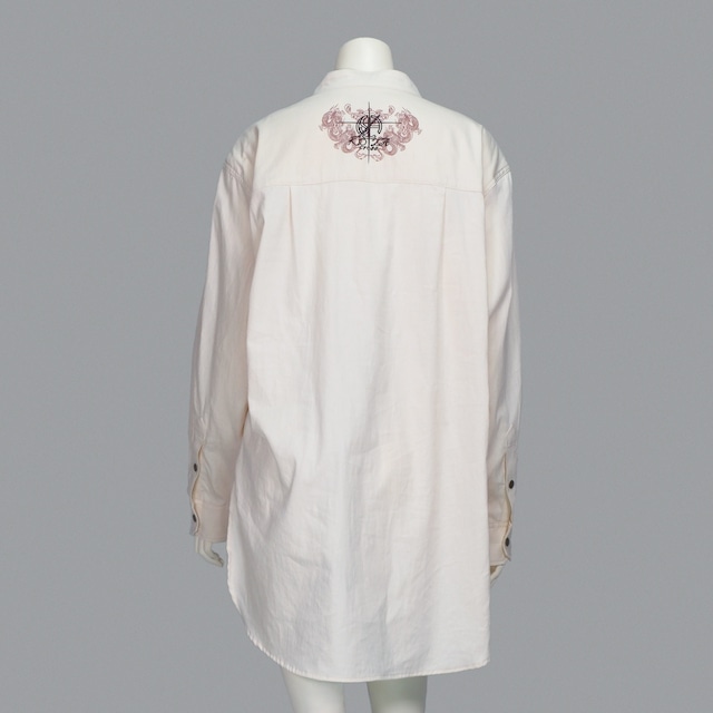 龍刺繍入りヘンリーネックシャツ