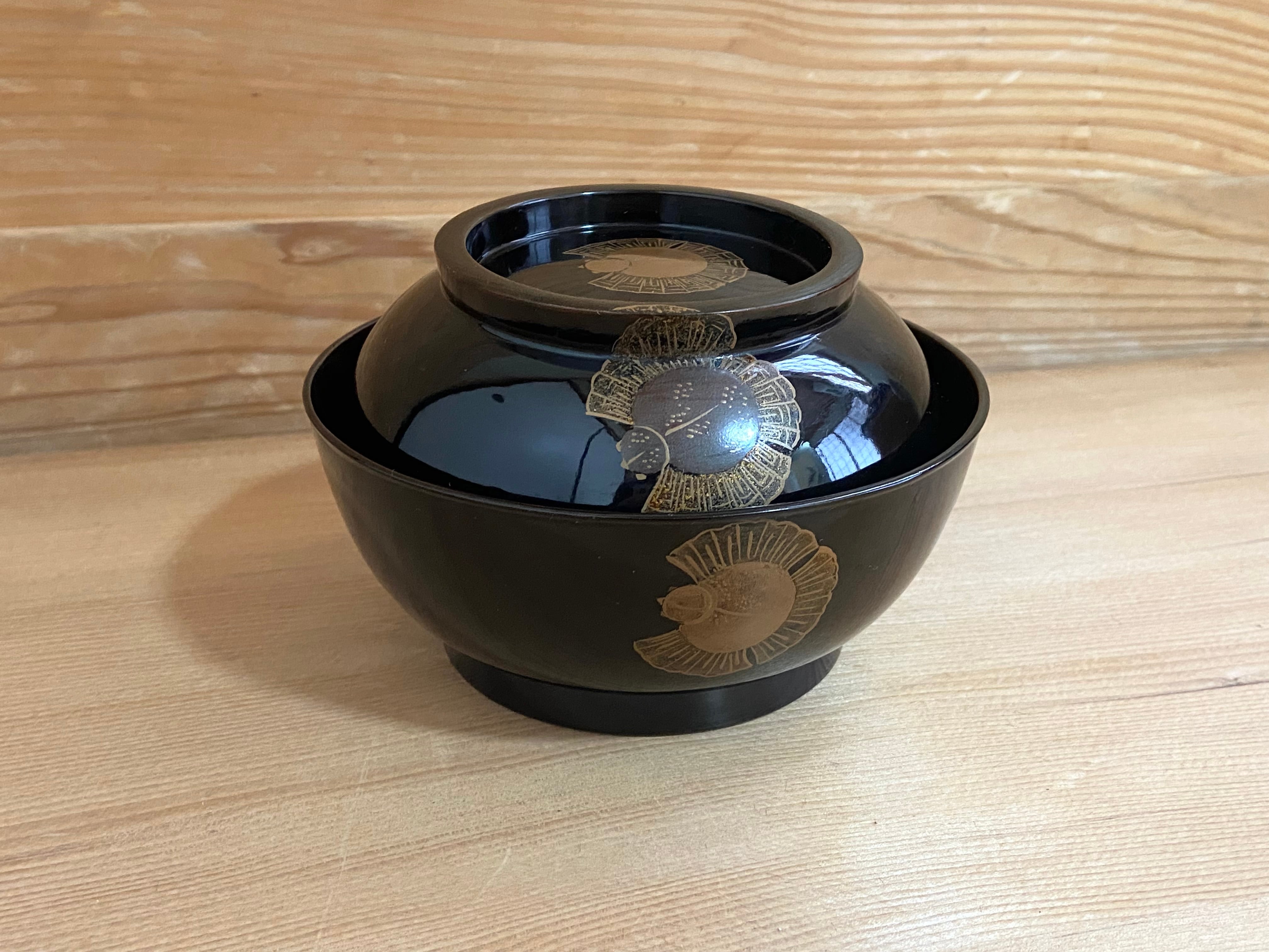 能登に伝わる古民芸 朱漆 沈金 蓋付椀 / 漆器椀 懐石椀 菓子椀