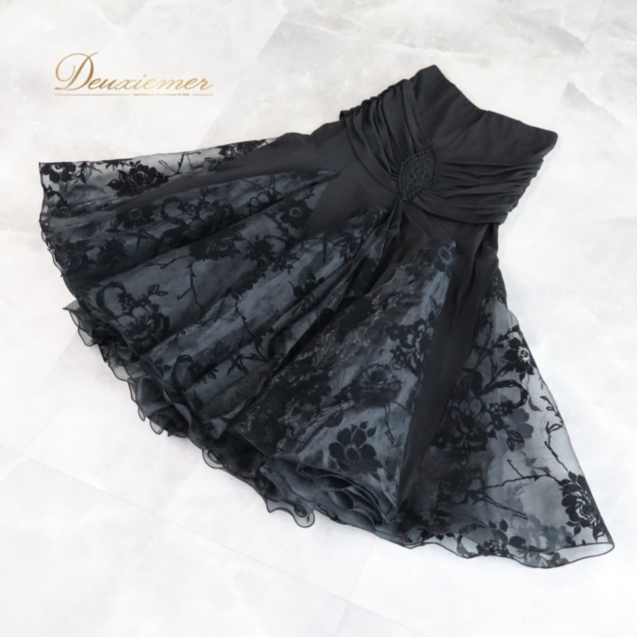 社交ダンス 衣装 スカート ブラック系 タカダンス TAKA DANCE 黒 シンプル 透け感 花柄 バラ柄 植物柄 チュール ベロア ふんわり フレア 上品 大人っぽい おしゃれ 練習着 レッスン レッスン着 練習 ブラック おしゃれスカート フレアスカート ダンス衣装 練習用 チュールスカート 大人女性 花柄スカート 透けスカート ボリューム感 ダンス用スカート エレガント ブラックファッション ふんわりスカート