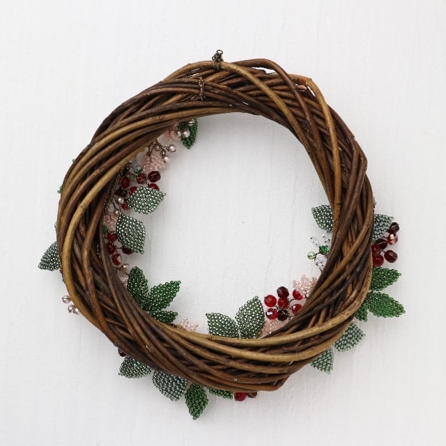 ビーズフラワーのリース】レトロピンク | ハンドメイドのコスチューム