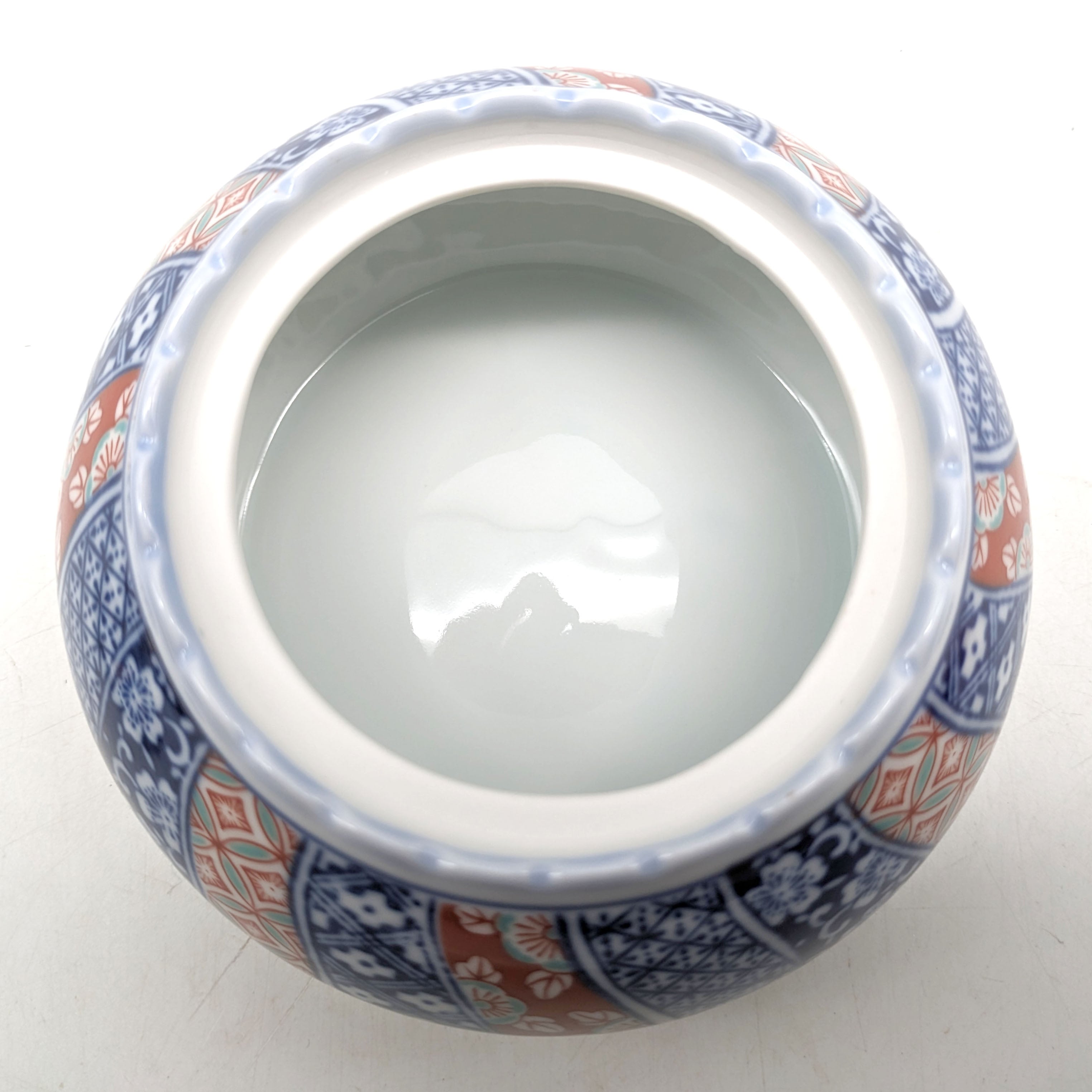 有田焼・哲山窯・蓋付小鉢・錦松梅・焼物・No.230929-11・梱包サイズ60