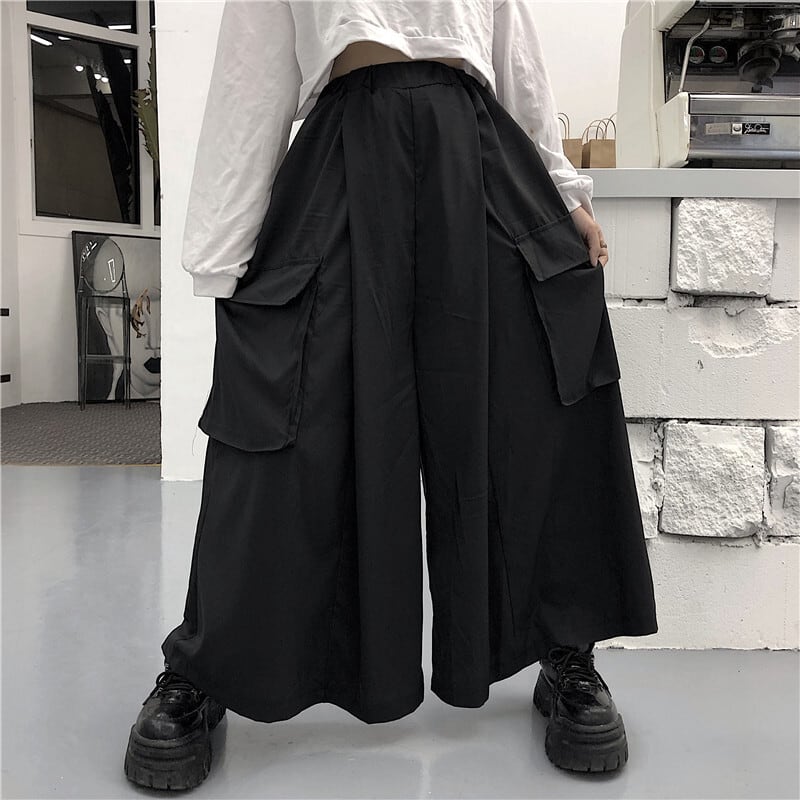 国内発送 黒影を広げる街角 ビッグポケットのサブカル系ワイドカーゴパンツ