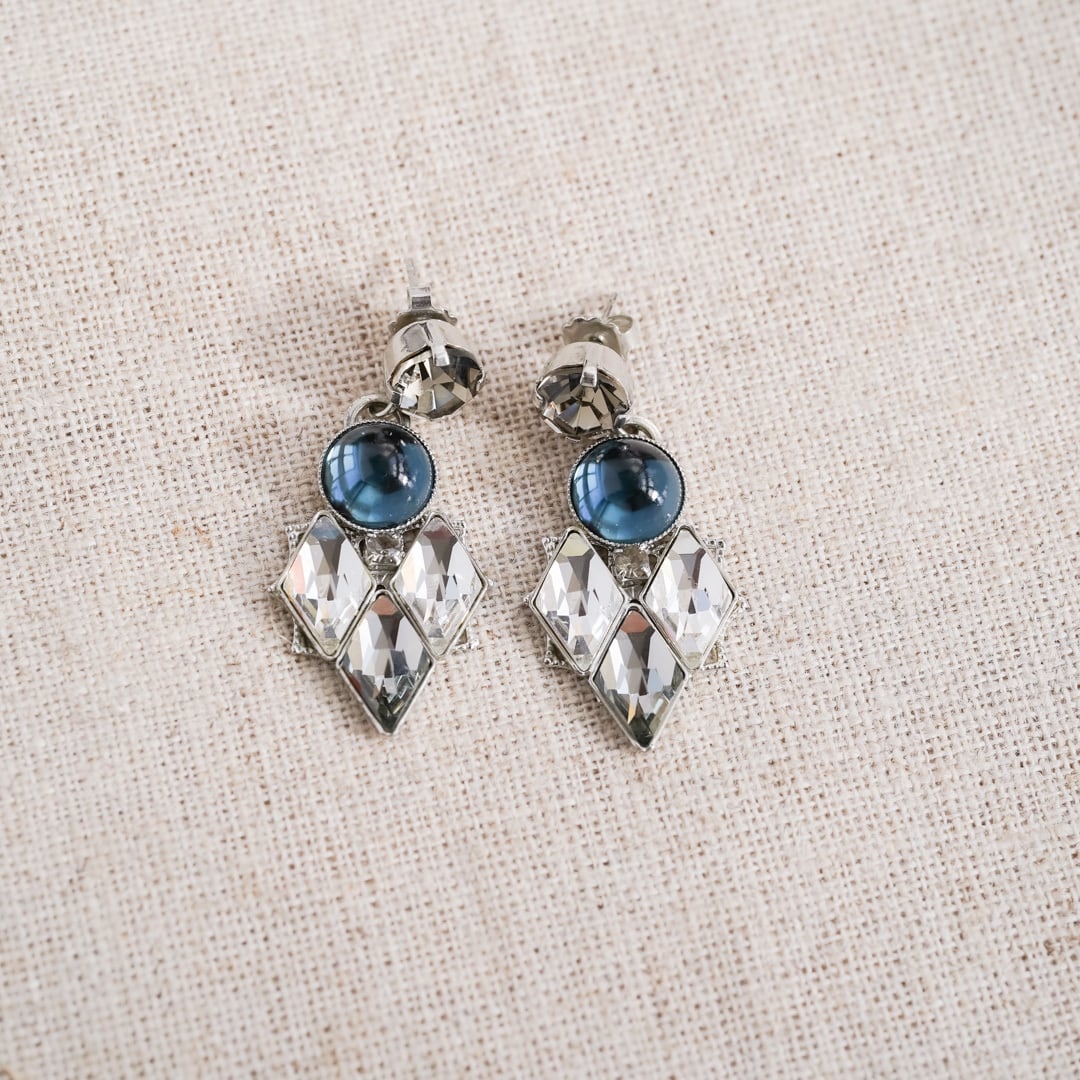 Valentine's Day Marche: Rhinestone drop post earrings