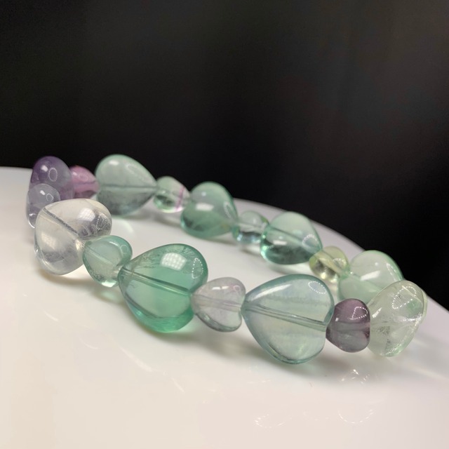 2.ハートフローライトデザインブレスレット