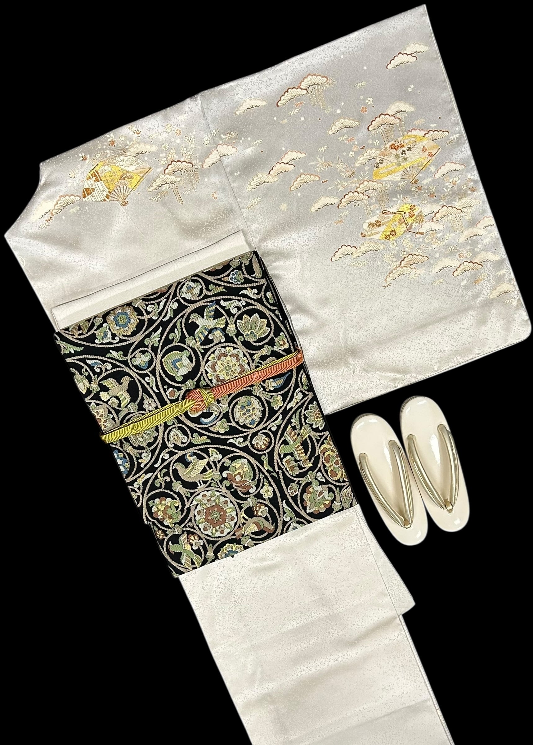 正絹 付け下げ訪問着 絞り 刺繍 縮緬 black しつけ付き ガード加工 美品 楽天市場】【 45%OFF 新春セール 】 竹屋町刺繍 日本刺繍 付け下げ 附