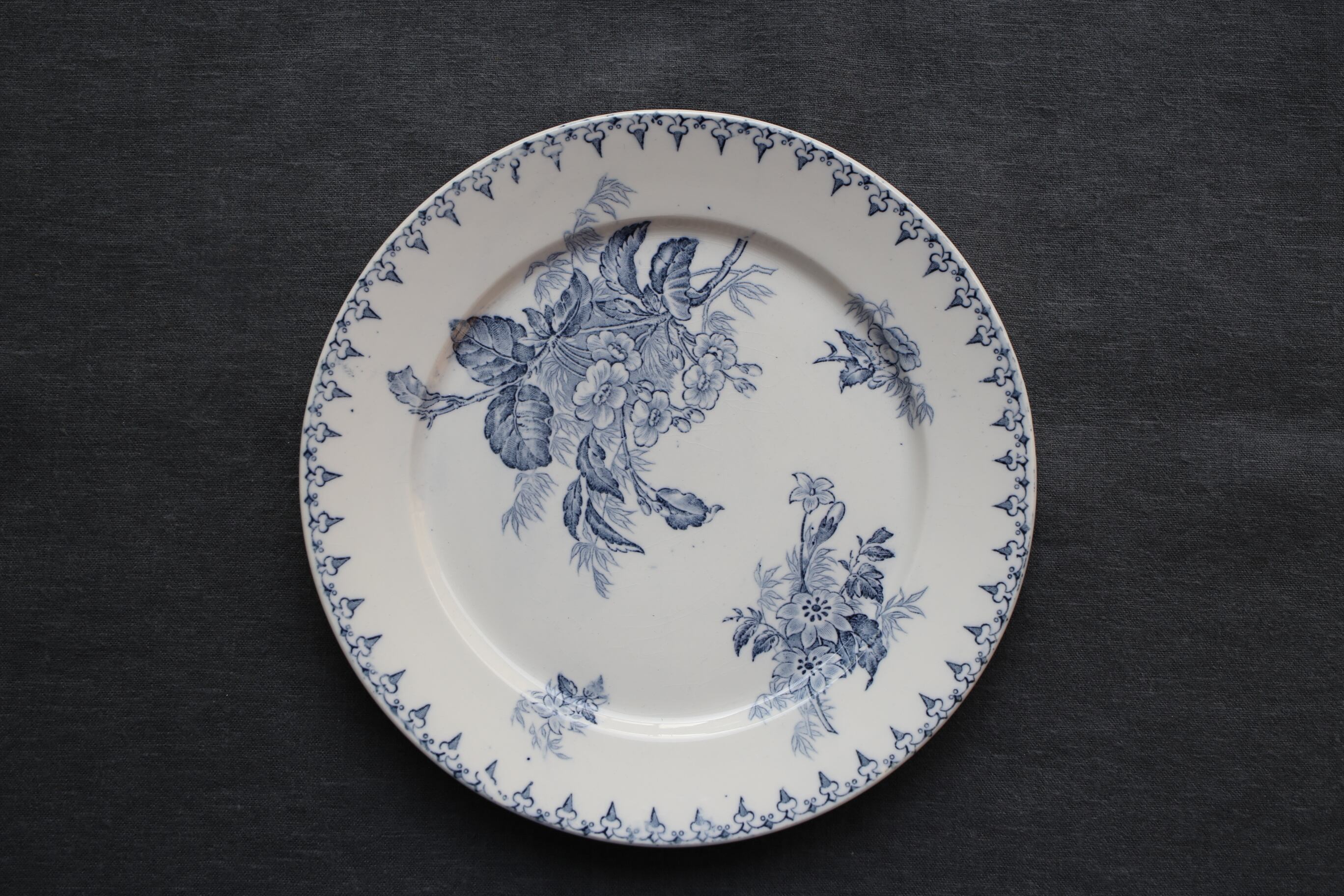 フランス アンティーク U&C SARREGUEMINES サルグミンヌ 『FLORE』平皿 N-01489a