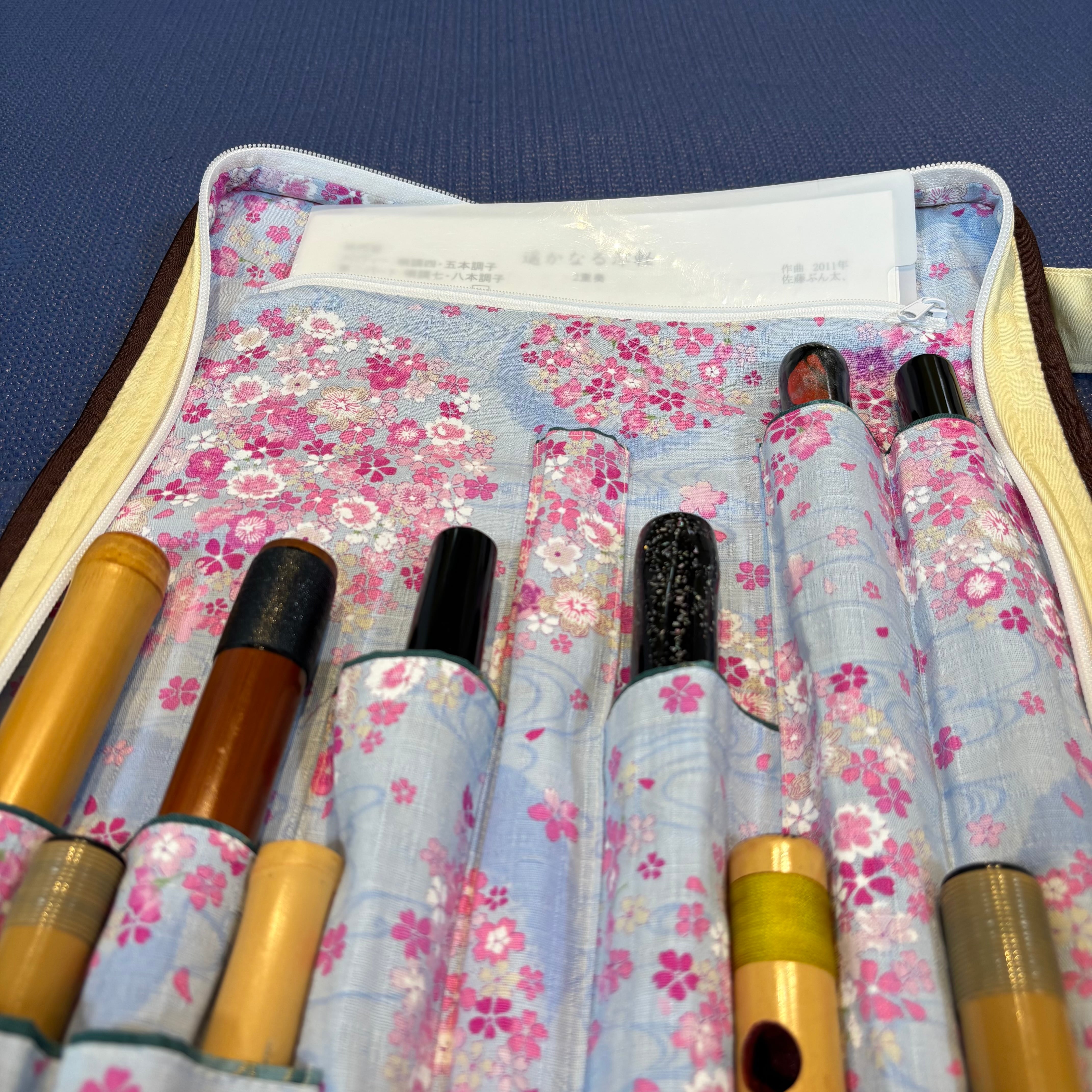 譜面も入れれる10本入れ笛袋！一点モノ♪長さ65センチまで入る笛袋