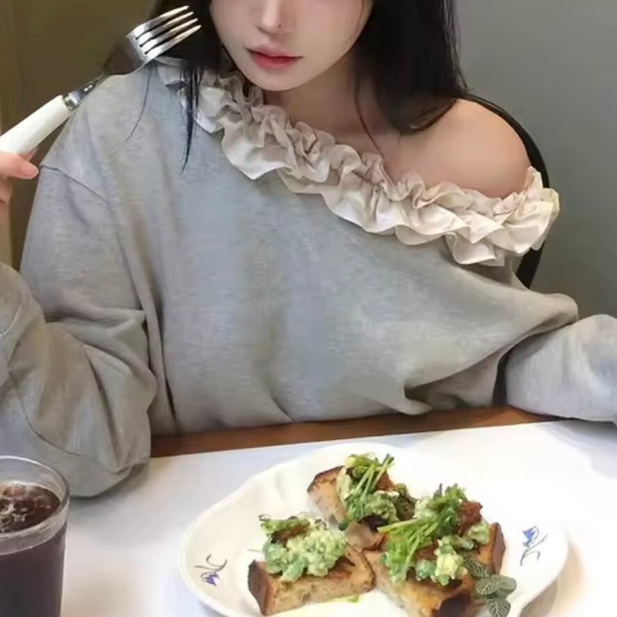 frill shoulder sweat tops