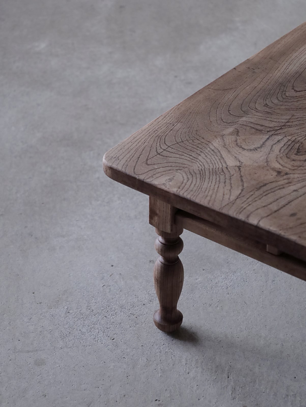 欅　座卓　古家具　正方形 楽天市場】山華 150×90角テーブル 座卓 彫刻 仕上げ 栓材 欅色