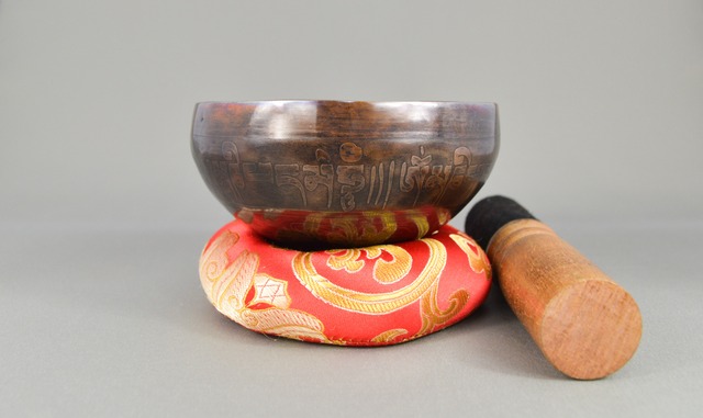 EB05　模様入りシンギンボウル　ブラウン　鳴らし方、説明付き