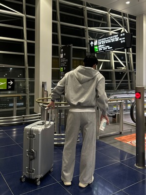 【SET】Cropped Sweat Hoodie & Cut-Out Drawstring Pants (2color)