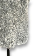Shaggy design sleeveless knit top