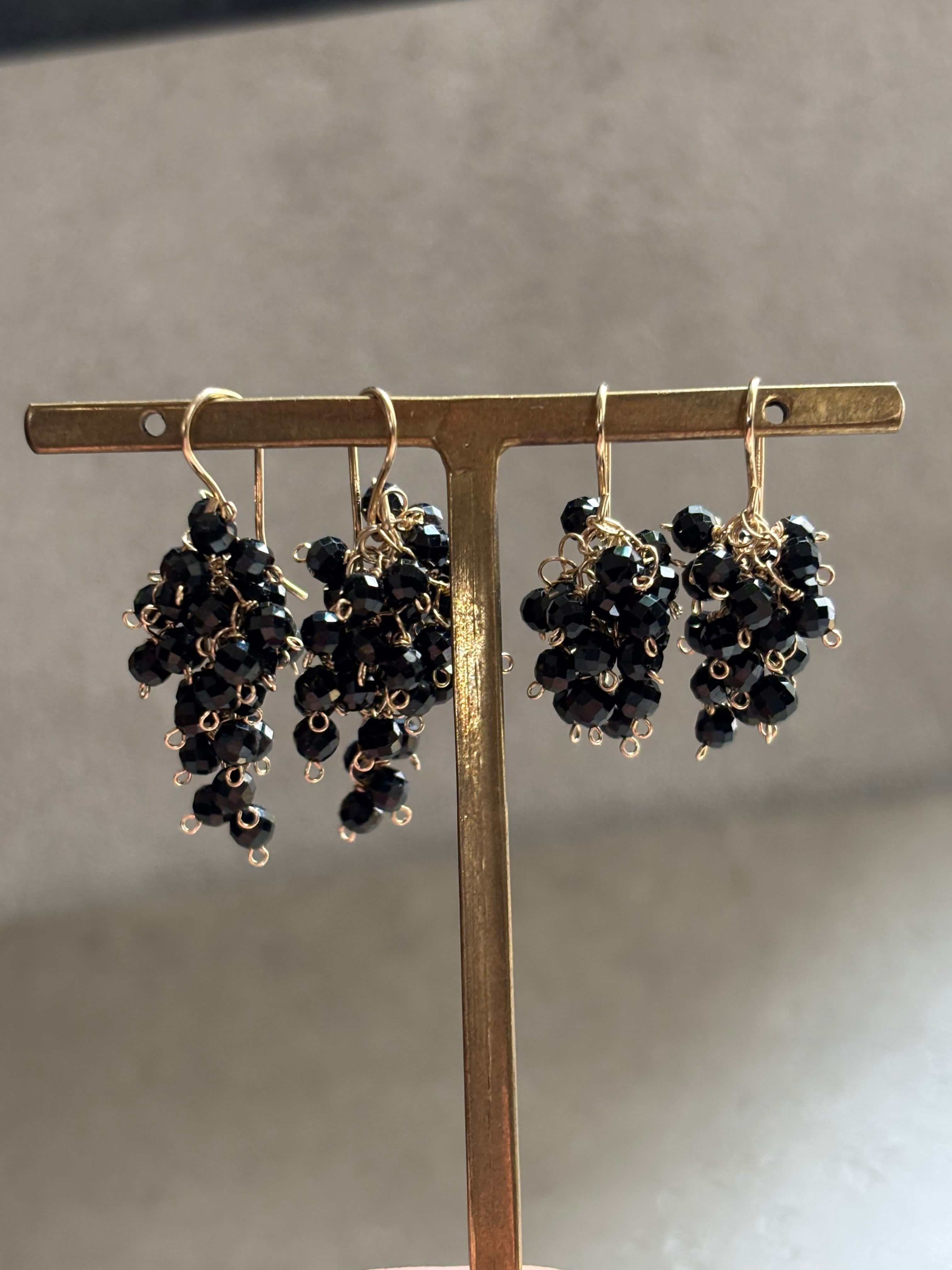 14kgf》ブラックスピネルの実りのピアス 大 | mellow PLU