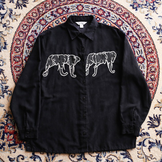 many elephant embroidery l/s fake suede shirt
