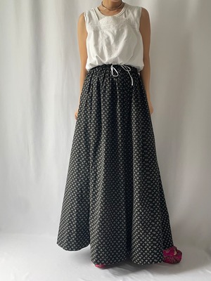 Antique black floral cotton skirt