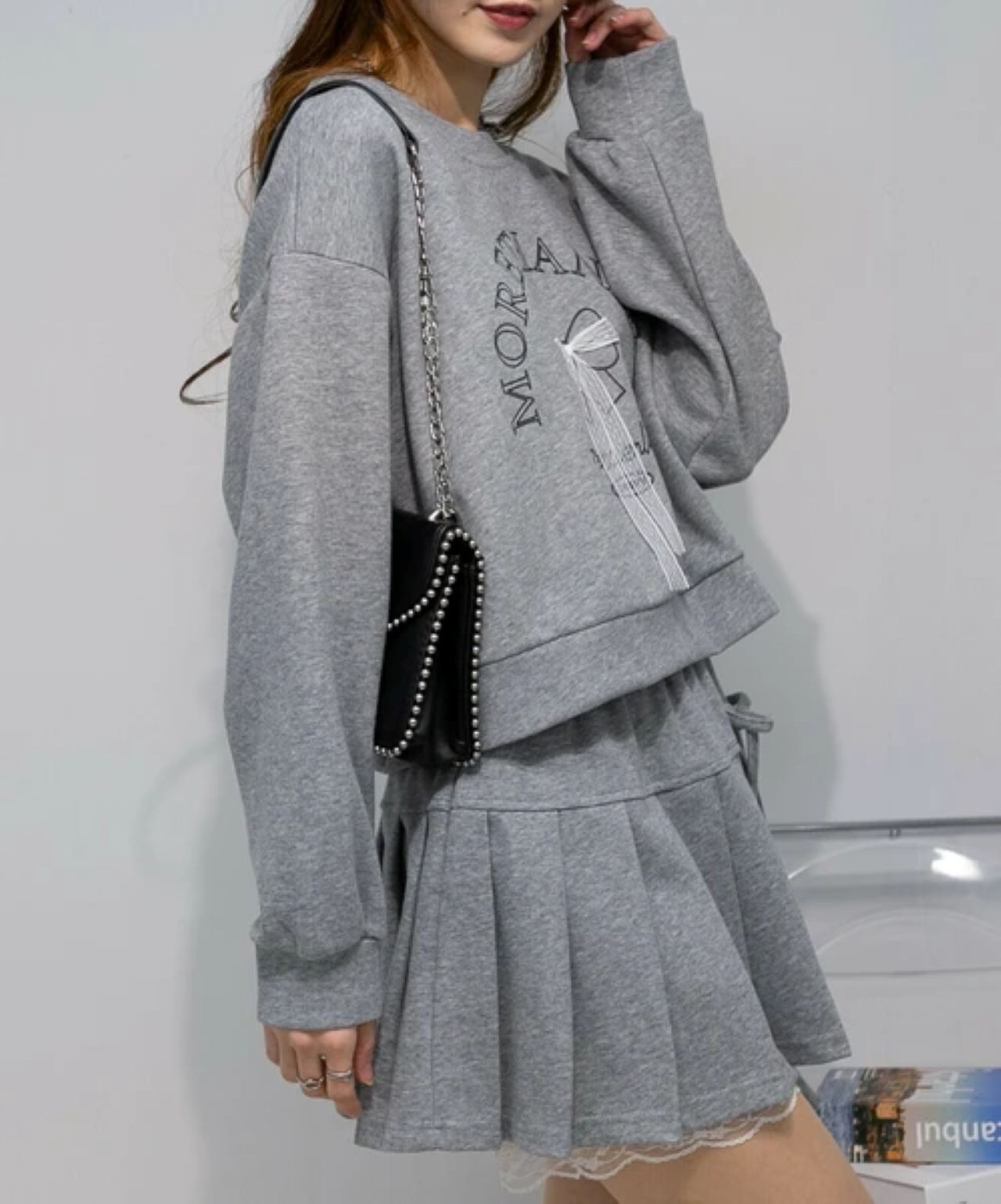 【2025年新作】レースリボン付き スウェット+ミニスカパン セットアップ　グレー　