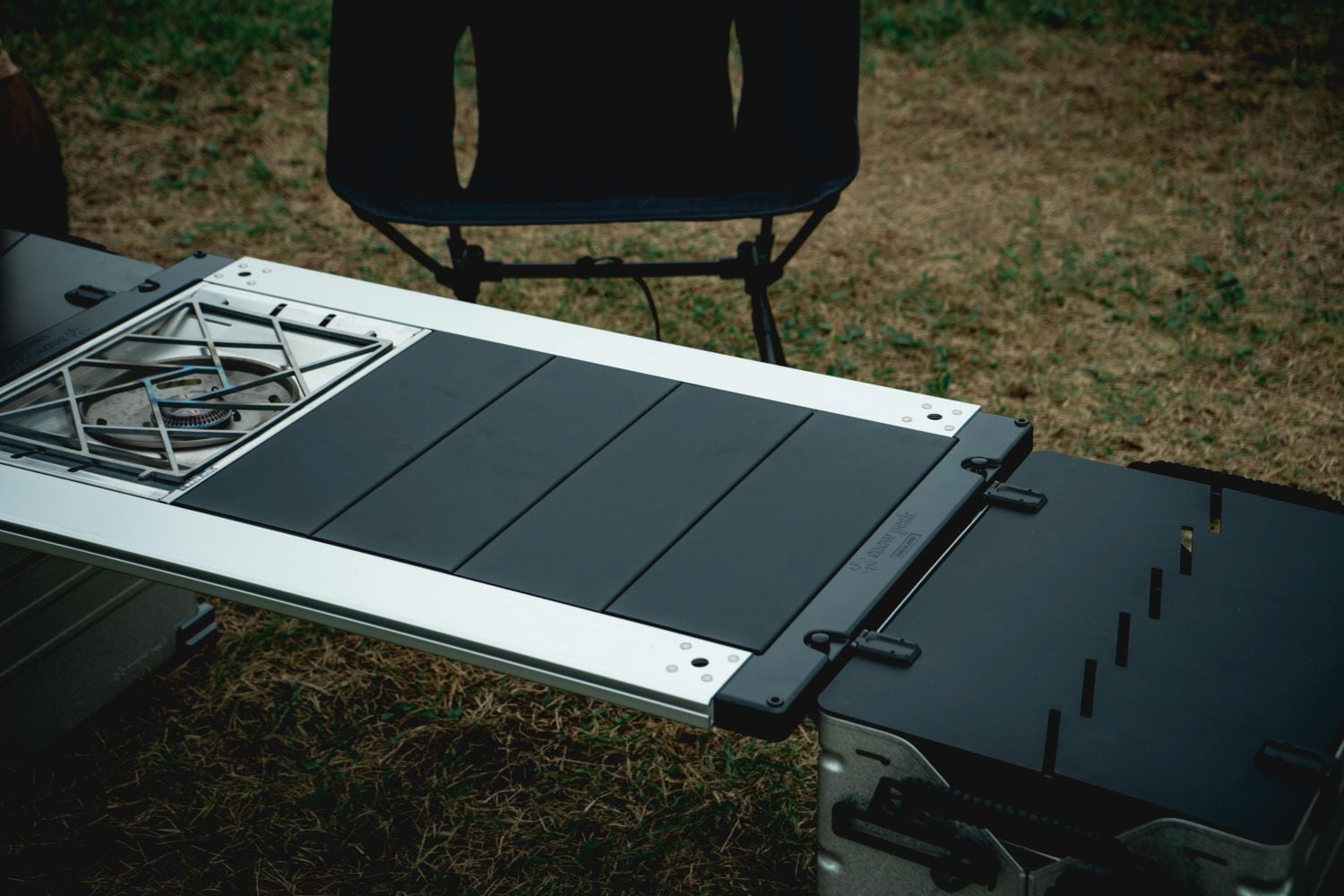 37CAMP フラットバーナー五徳 GOTOKU チタン 37CAMP フラットバーナー五徳 GOTOKU チタン