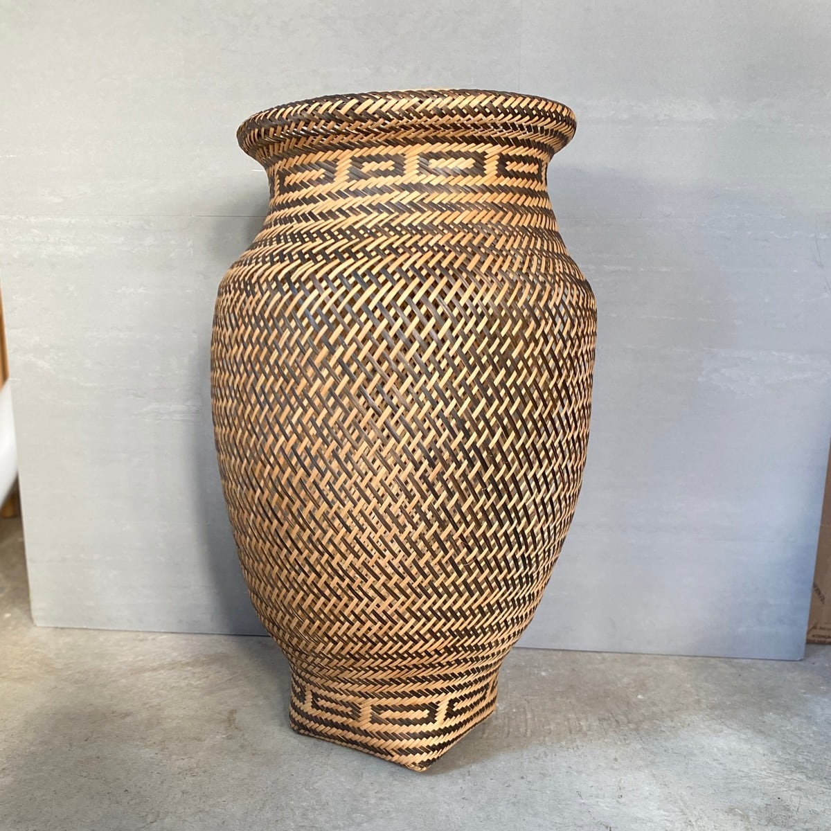 希少籠ブラジル先住民族バニワ族民芸品鉢観葉植物インテリア編み籠