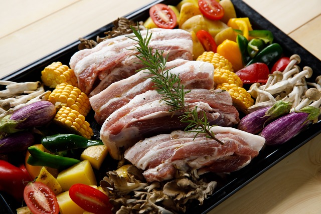 バラブロック｜自家製ベーコンや昆布締め焼きも◎