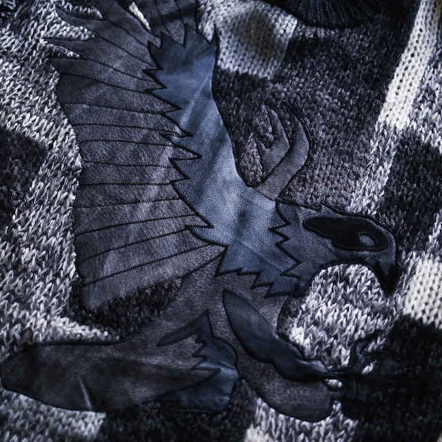 "leather×eagle" patchwork switching color knit pattern loose sweater