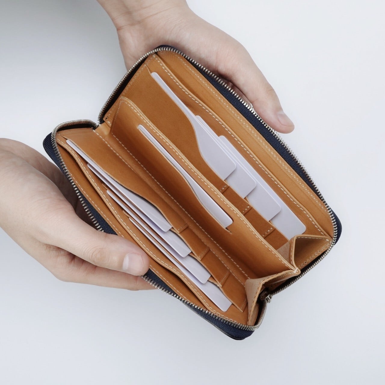 Iru×IKENOHATA GINKAWATEN】PUEBLO LEATHER ROUND WALLET / 受注生産 4