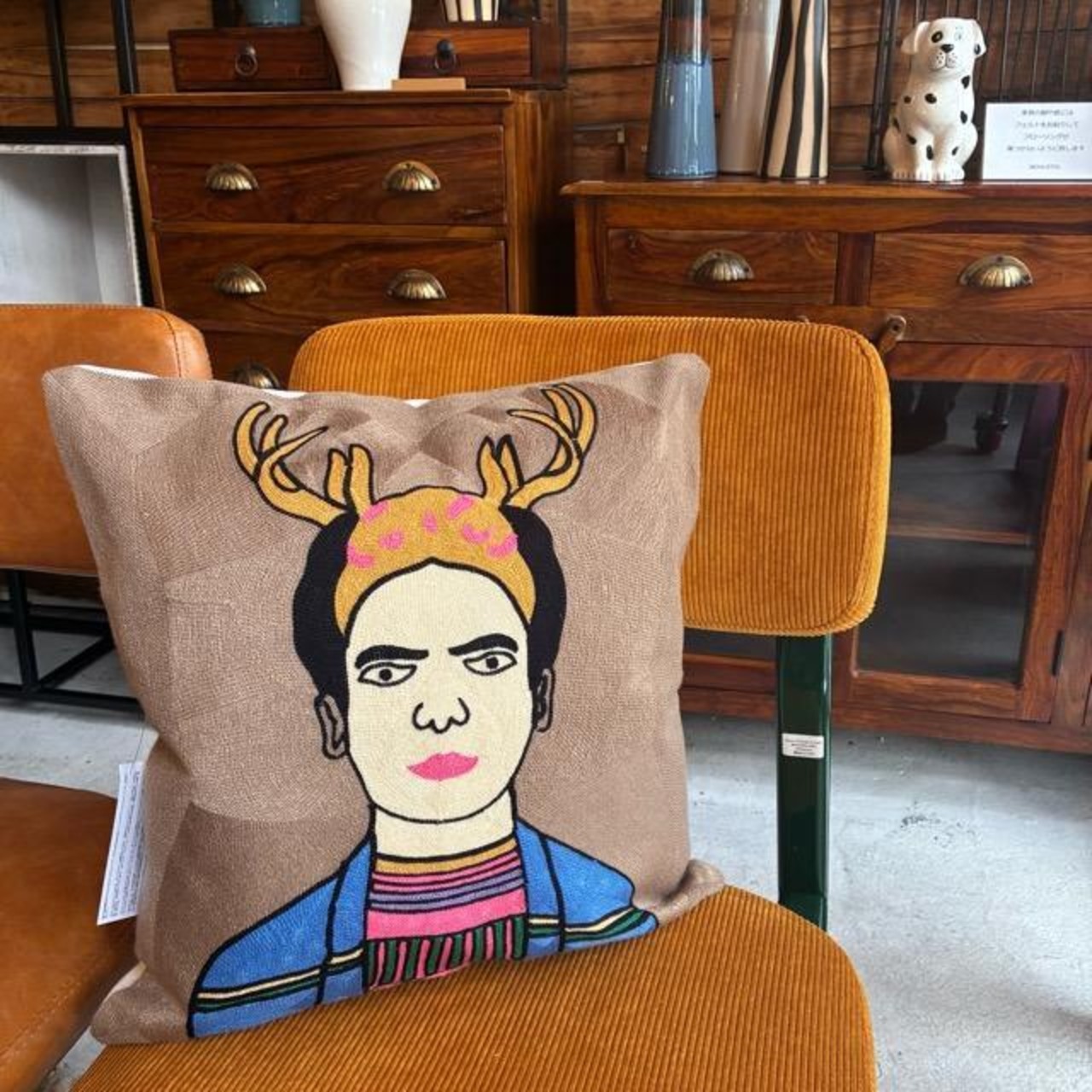 TOPANGA Homefurnishing Art Embroidery Cushion Cover, 45x45cm, D, Beige, Frida Embroidery　