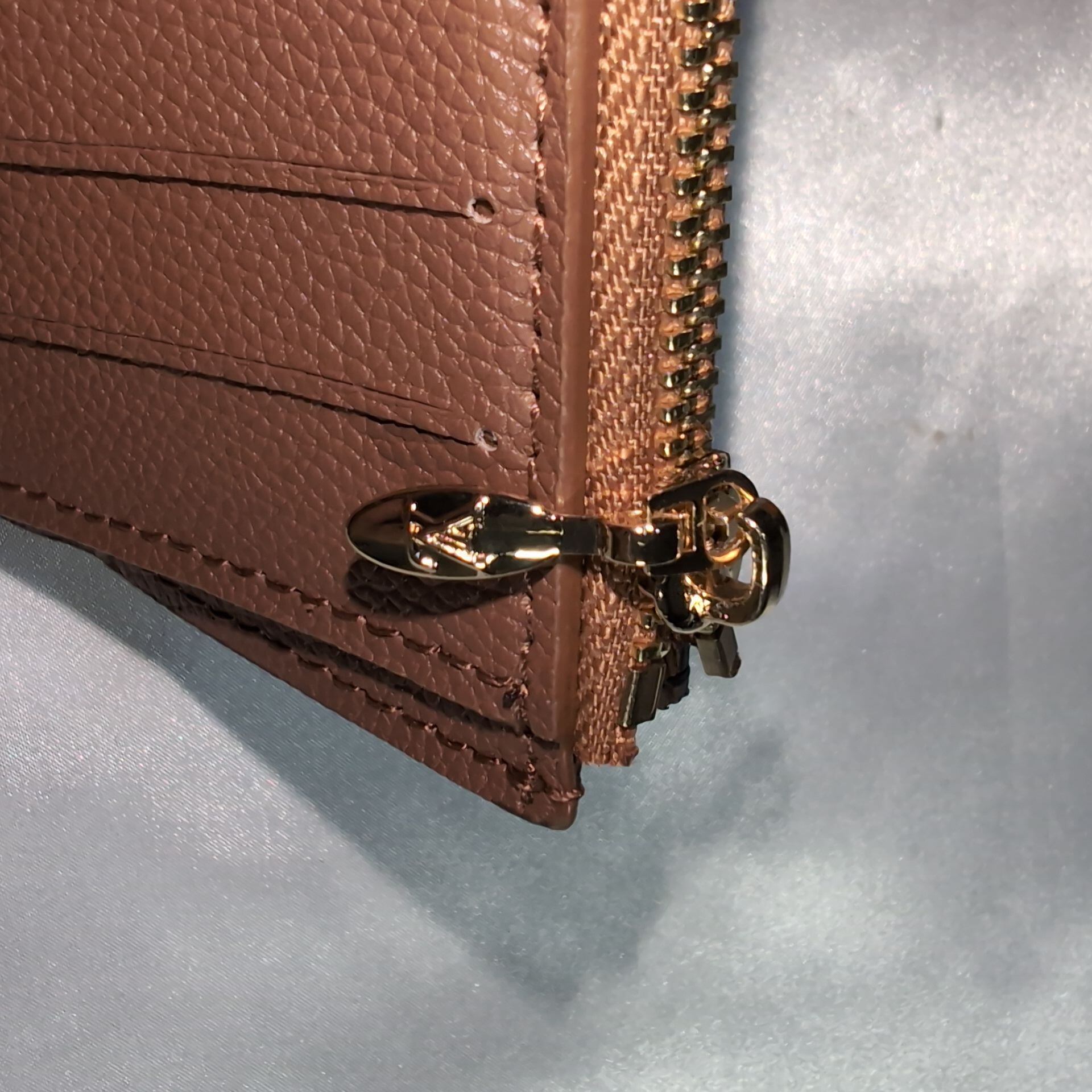 ルイヴィトン⭐美品 ポルトフォイユ パラス モノグラム　三つ折り財布 ルイヴィトン モノグラム ポルトフォイユパラス コンパクトパラス 三